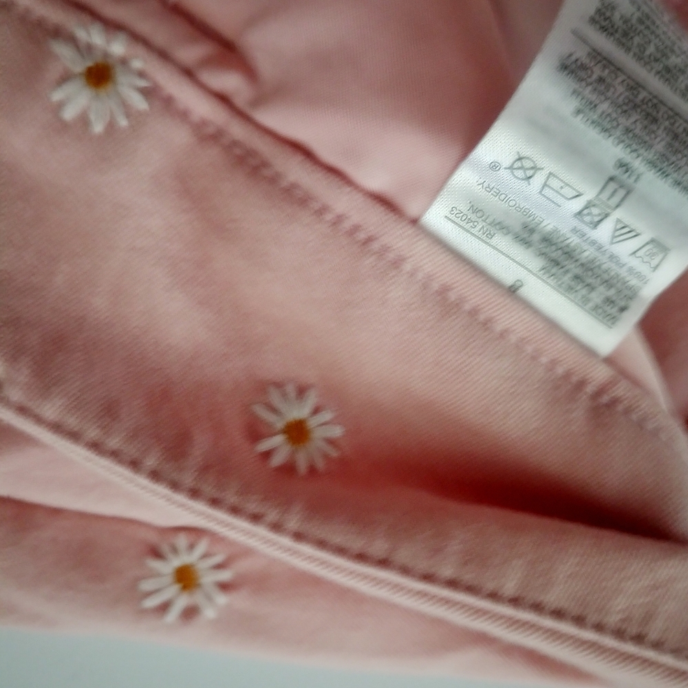 Old Navy Pink Daisy Embroidered Pants - Picture 5 of 5